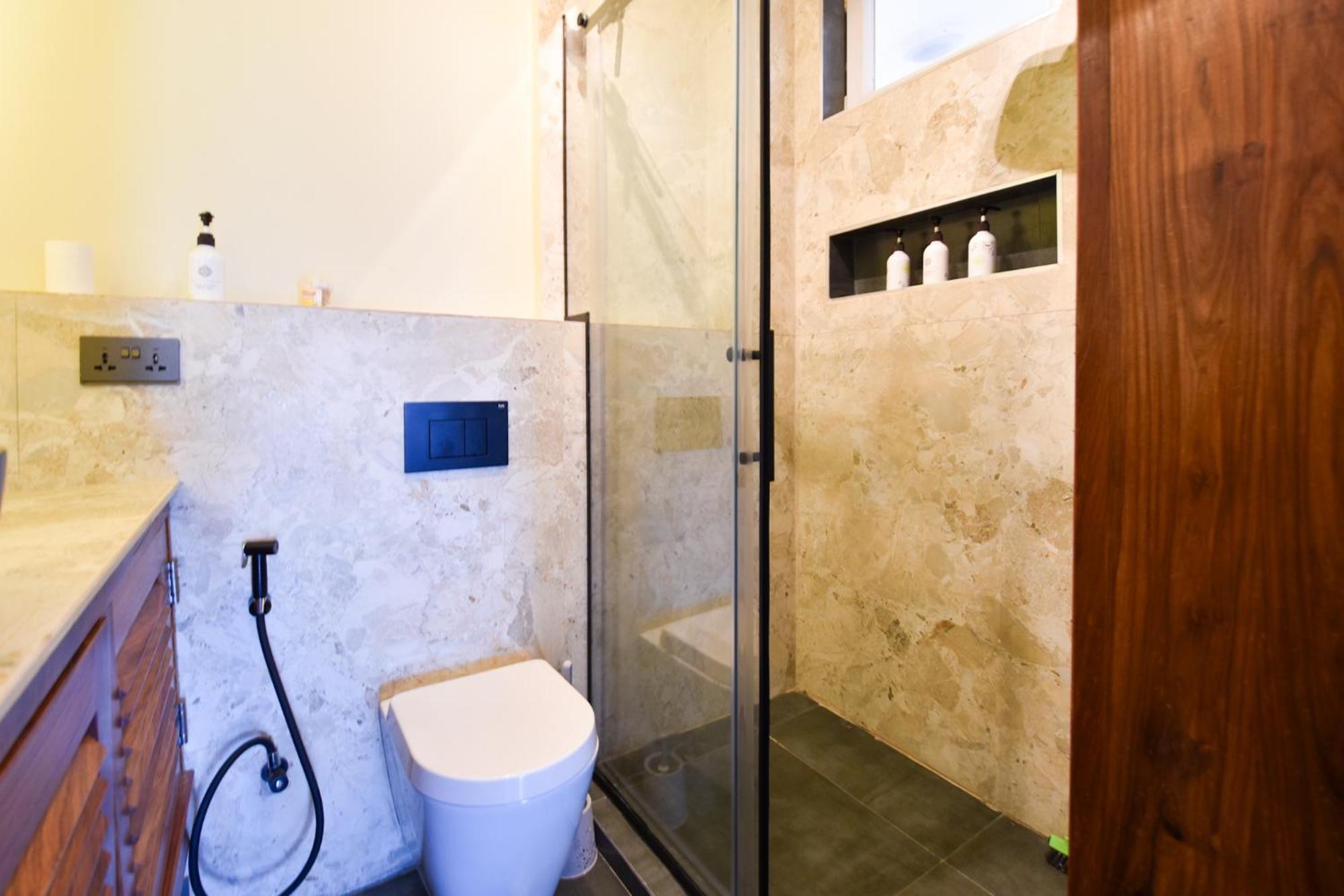 Castle Black, Infinite Ocean Sunsets At The Skyloft In Fumba Town Appartement Dambani